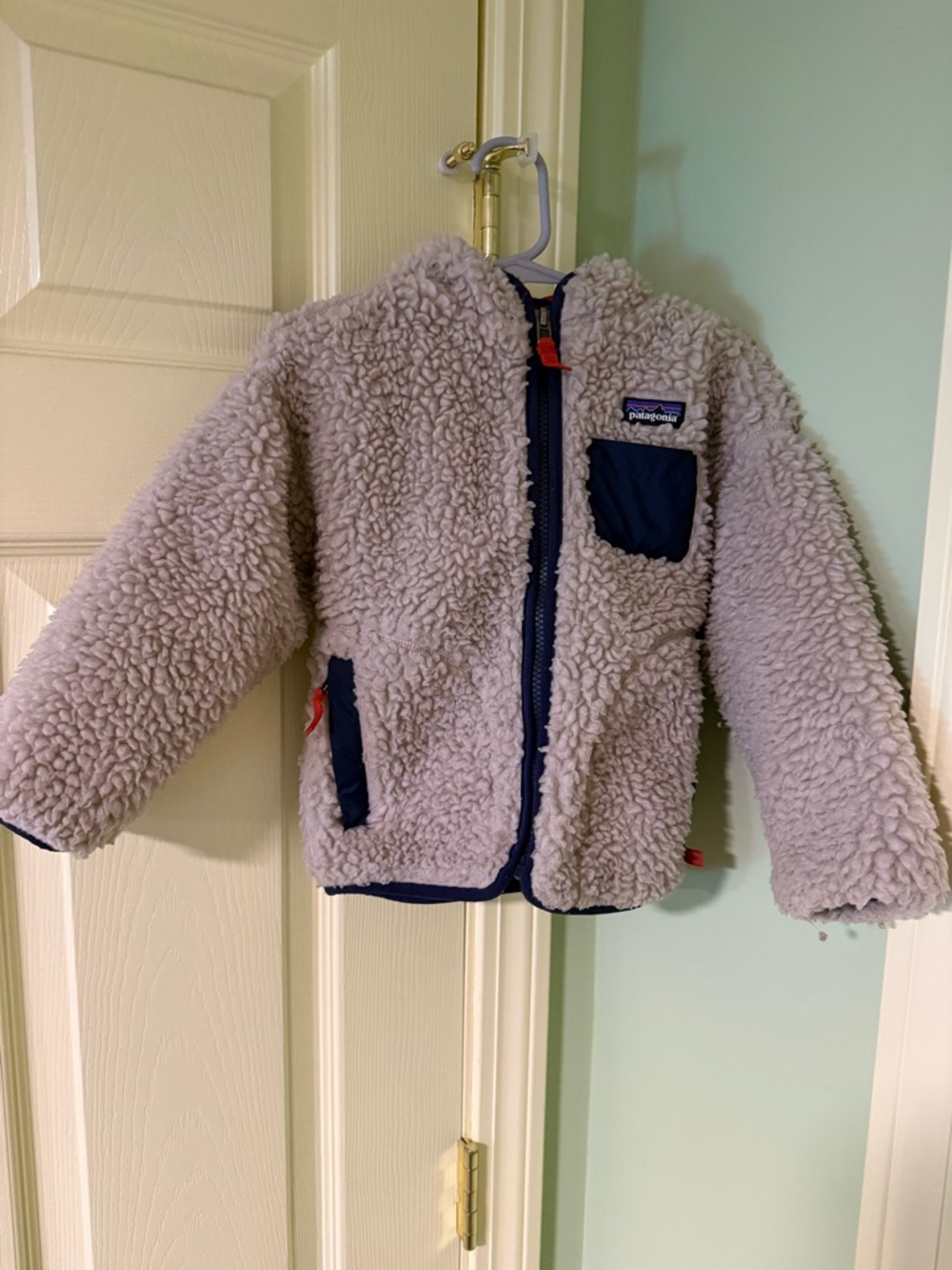 Patagonia Kids Sherpa Jacket - Light cream with Navy Accents